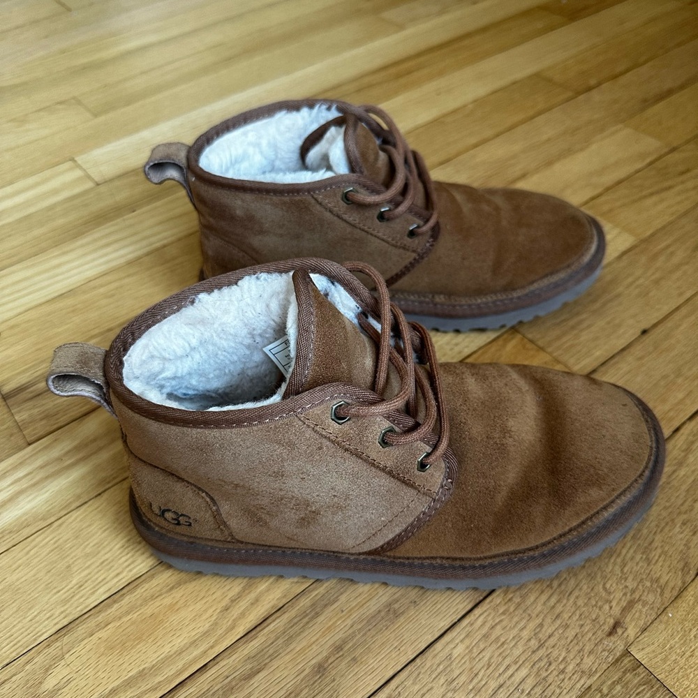 UGG Women Neumel Lace Up Boots - Chestnut